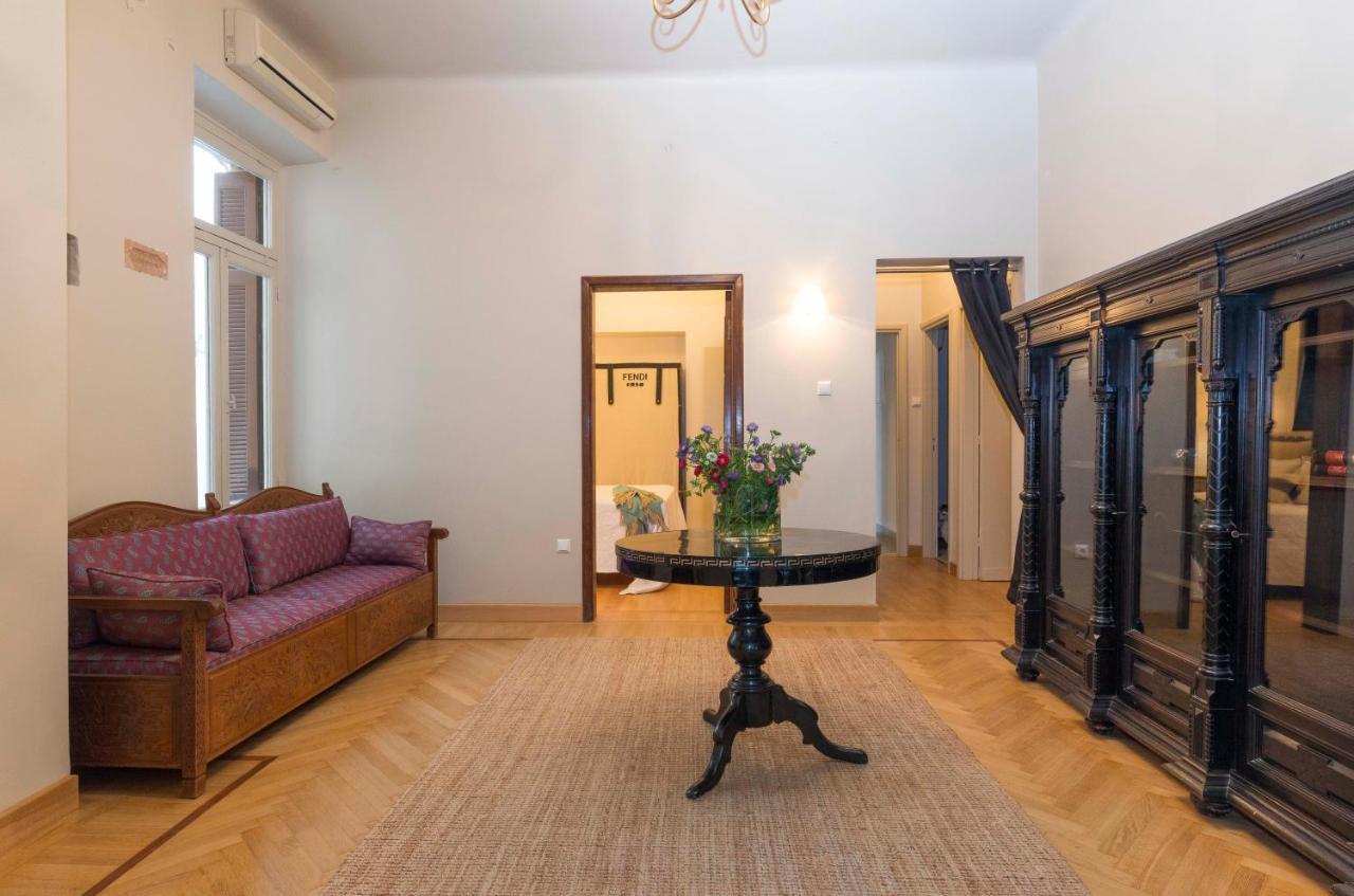 Kolonaki "Centrale" Luxury Apartment Atenas Exterior foto